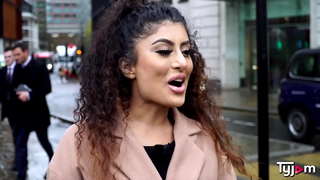 Bon fukin ak Marina Maya