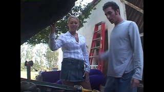 Ихэнх нь нас бие гүйцсэн эмэгтэй хайж байгаа залуу залуус - Челси Zinn, Darien Росс, Атаархах Атаархал, Үнсэлт