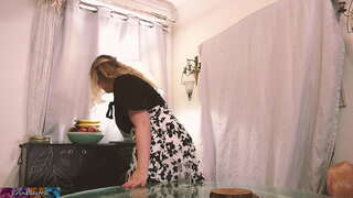 Homeschooling matrigna insegna figliastro su come fare sesso