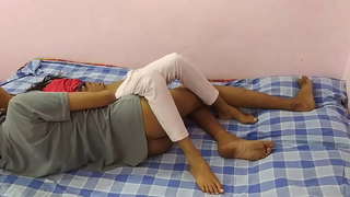 ¡La Chica Universitaria Se Pone Desagradable En Una Polla En Lencería Negra