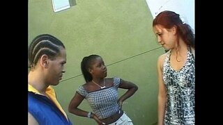 Jake nampiasaiko kely fotsy zanany Kely Mena Devoly