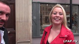 Jolie petite ξανθιά francaise aux beaux sodomisee τάφο