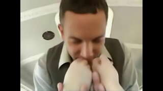 ���ხალგაზრდა გოგონა ავტობუსი