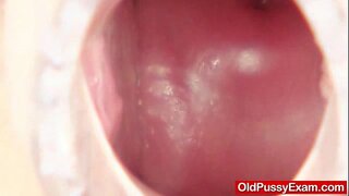 ���ිශාල ස්වාභාවික boobies පරිණත සබ්රිනා මොහොත, ප්රසව හා නාරිවේද විශේෂඥ පත්