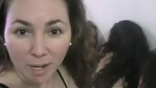 ���লম্বিয়ার খুঁজছেন সেক্স