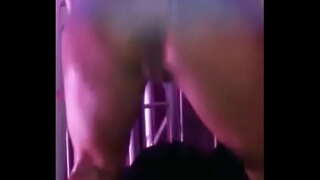 Секси порочная билдирди карата бүтүрүү фанк жок трусиков