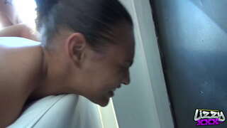 LizzyvsGutterbrain-Rimorkio-lizzyxxx