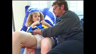 Cheerleader&amp;#039;s En Varmo Vid 1