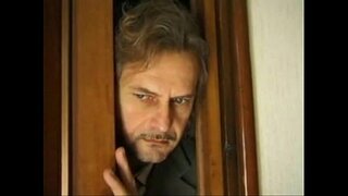 Bionda laura conti, ottiene un divertente trio