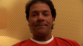 Tôi không thể chống lại sự không thể cưỡng lại sự quyến rũ của một con điếm già! Vol. 3