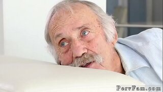 Tatlı ergen sert becerdin