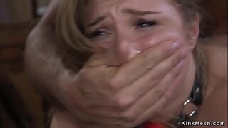 سینه های بزرگ, سبزه, برده شدید خشن از کون