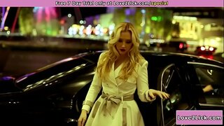 Ros arriba al seu client un dominant empresària.Ella li va dir a despullar-se i aconsegueix una corretja sobre.Temps per llepar cony.Després que ella es frega per ella i veu al seu facesitting-la fins que corre en la seva boca.Shes dits i demana cum