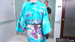 Obraznice tanar si matura massaeg un tip de corp și călare mare lucru