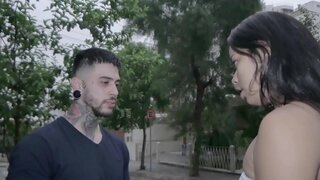 50 tenía una Perra de la calle de la morena follando por dinero en efectivo