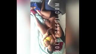 ���ెస్బియన్ స్టడ్ పూకు మీధ వేలితోరుద్ధడమ్ ఫాస్ట్ కొవ్వు అందమైన మహిళలు