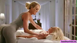 MILF Brandi प्रेम करते तिला ग्राहक Lyra कायदे पुच्ची भावनोत्कटता पोहोचण्याचा